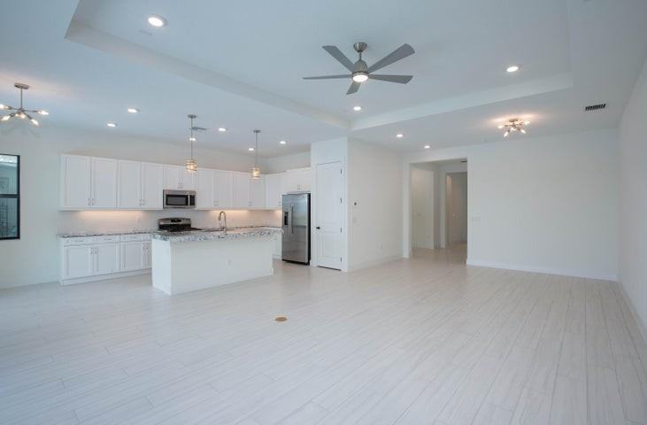 5576 Captiva Lane - Photo 4 of 8
