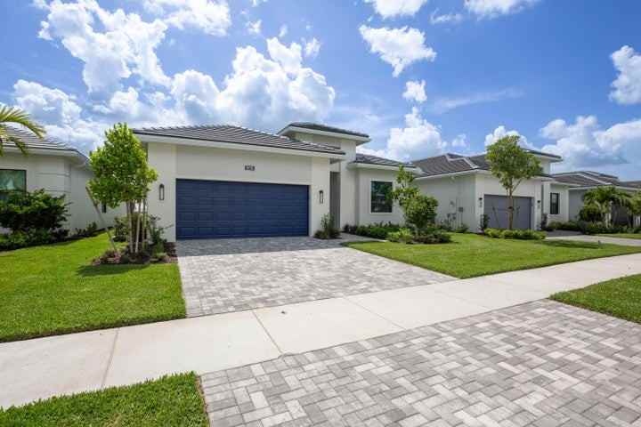 5576 Captiva Lane - Photo 2 of 8