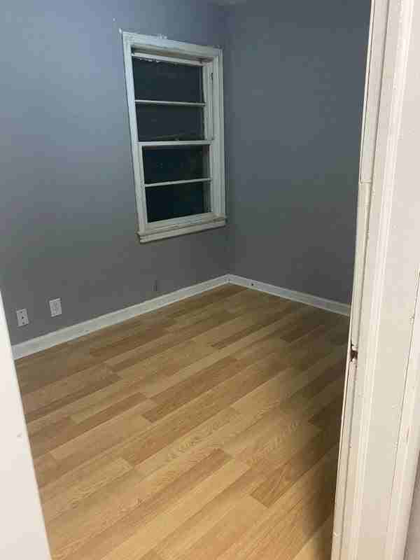 1617 N Erie Ave - Photo 3 of 10