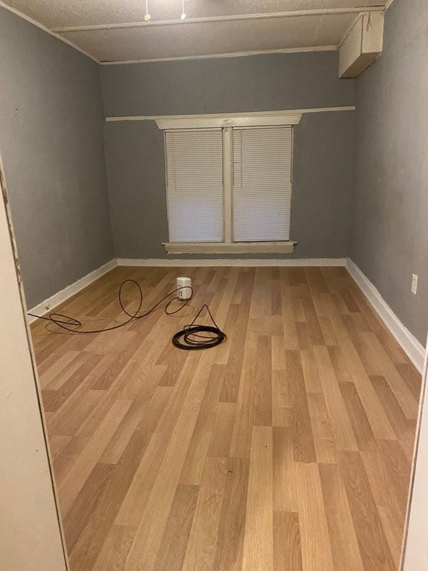 1617 N Erie Ave - Photo 5 of 10