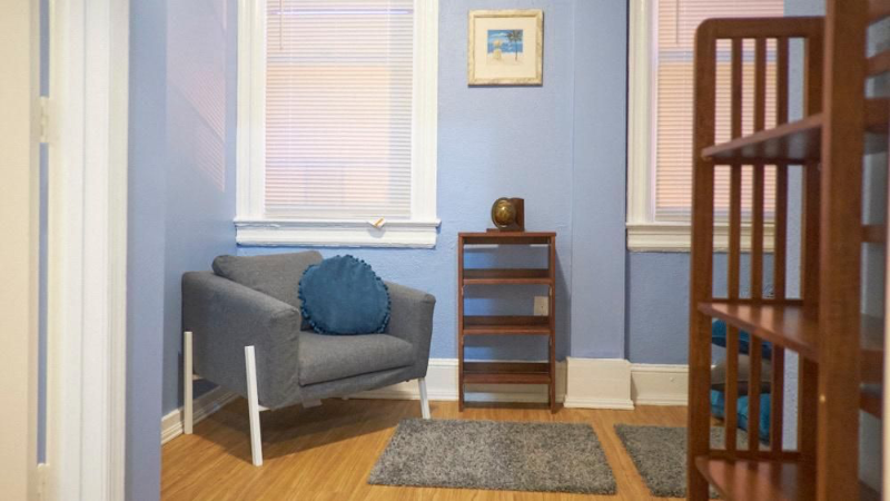 530 Hobart Pl Nw - Photo 5 of 15