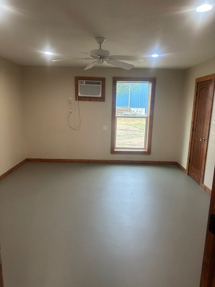 3984 Old Lorena Rd - Photo 5 of 11
