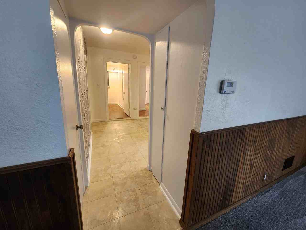 2034 Sinclair Ave Ne - Photo 4 of 10