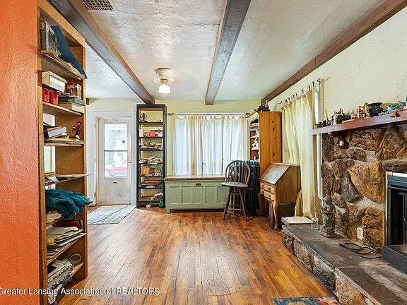 218 Paris Ave - Photo 4 of 20