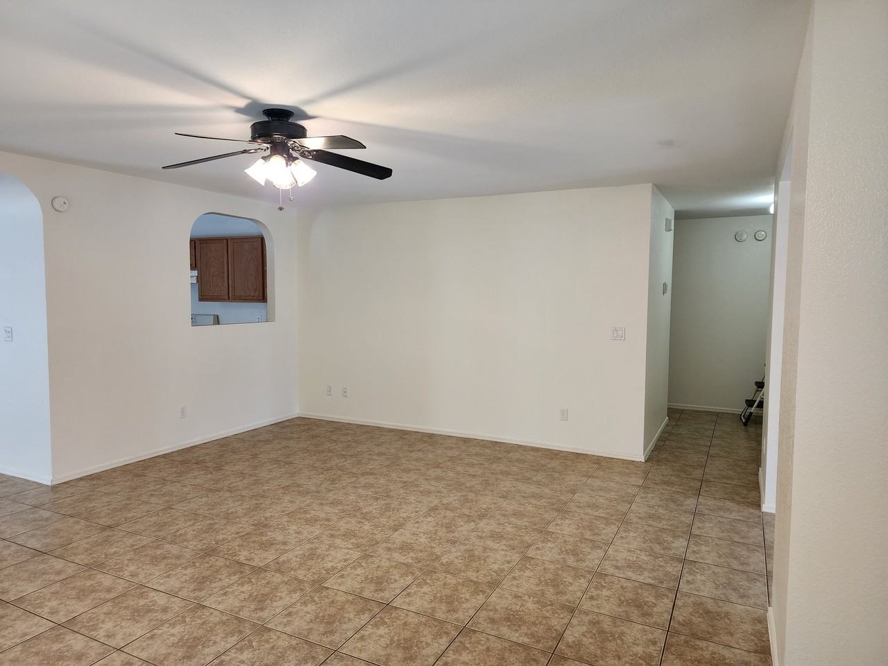 13514 E Diablo Creek Dr - Photo 4 of 16