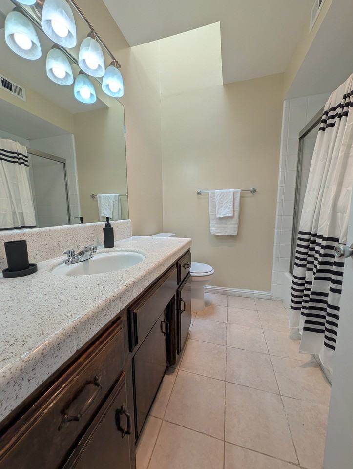 2801 Hoad Ln - Photo 5 of 19