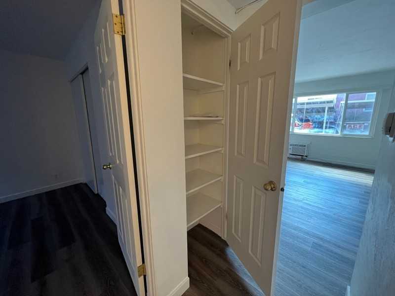 860 E St #8 - Photo 3 of 10
