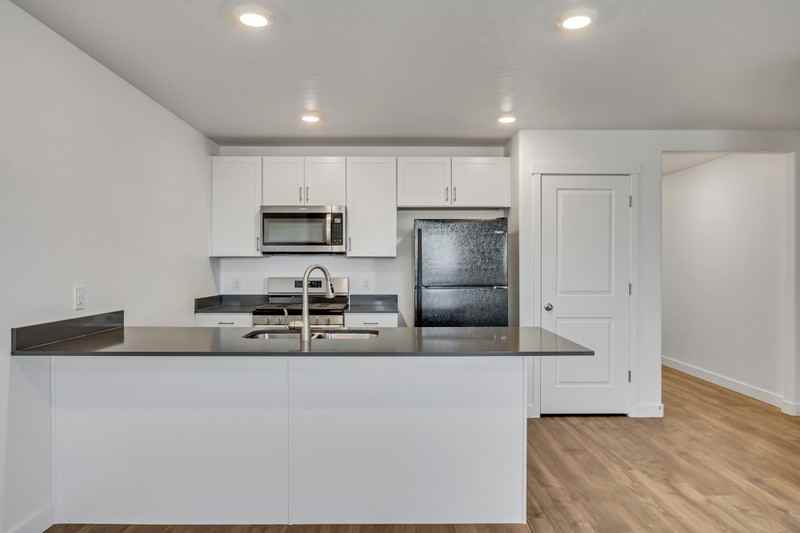 8494 W Beckville Dr - Photo 4 of 26