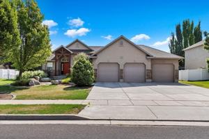 featured image of 739 S Kays Dr