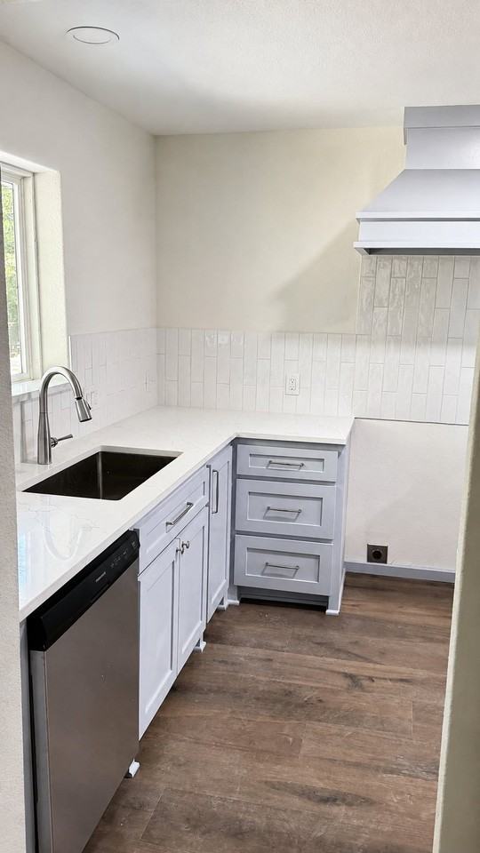 1311 Julie St - Photo 6 of 6