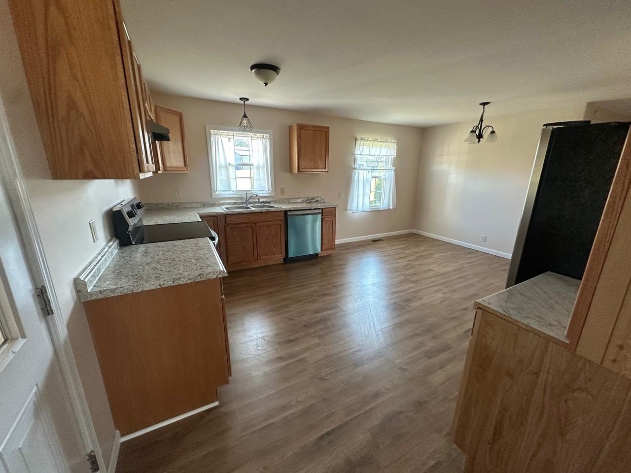 1110 W Main St - Photo 7 of 10