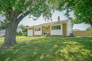 featured image of 411 Greenview Rd