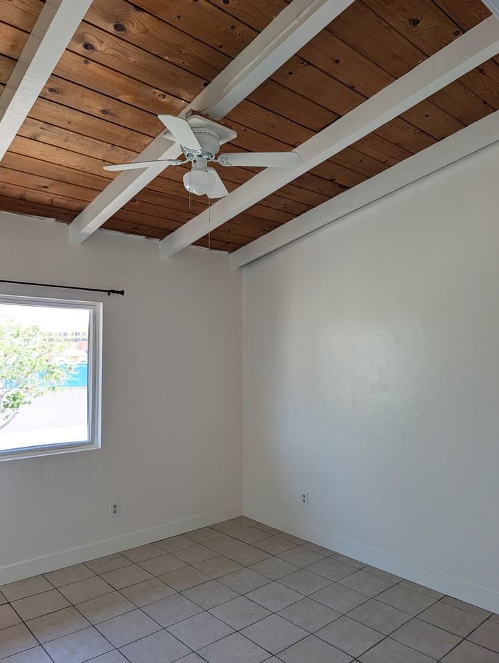 7002 Linda Vista Rd #17 - Photo 6 of 11