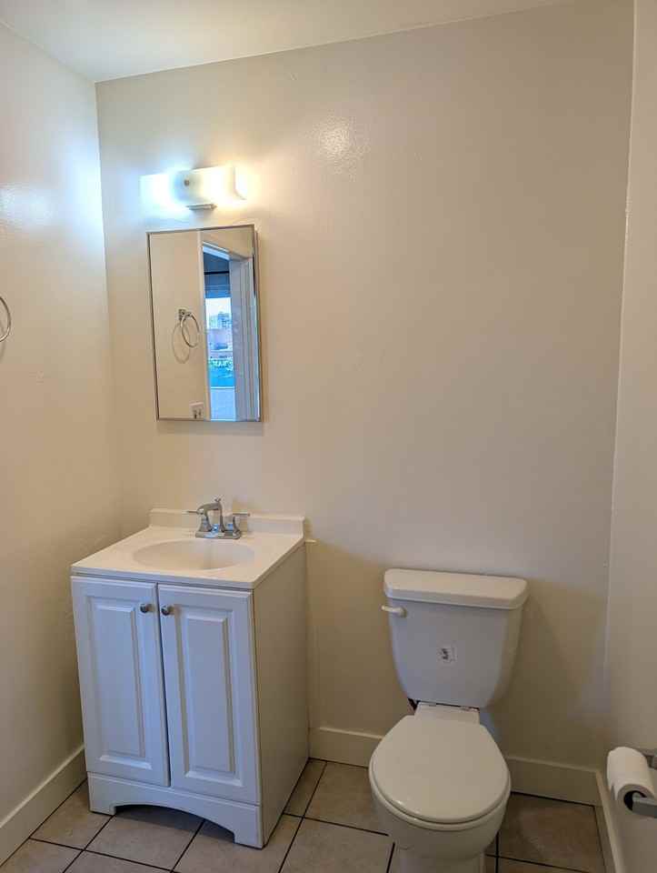 7002 Linda Vista Rd #17 - Photo 7 of 11