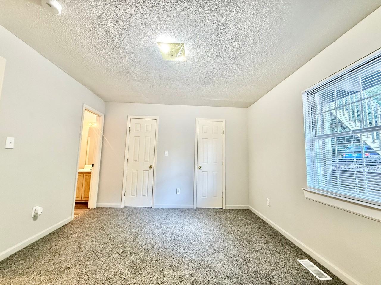 2827 Mckinley Rd #1A - Photo 5 of 5