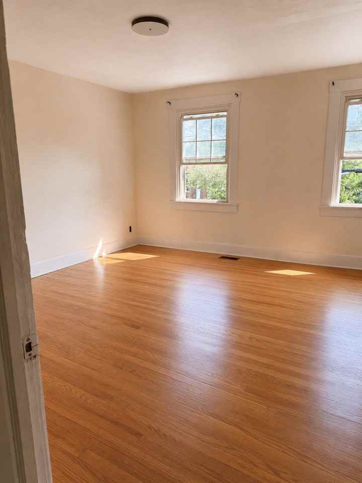 3210 Q St - Photo 2 of 8