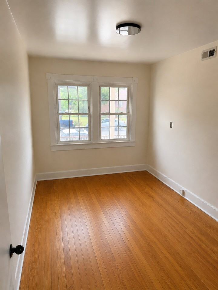 3210 Q St - Photo 7 of 8