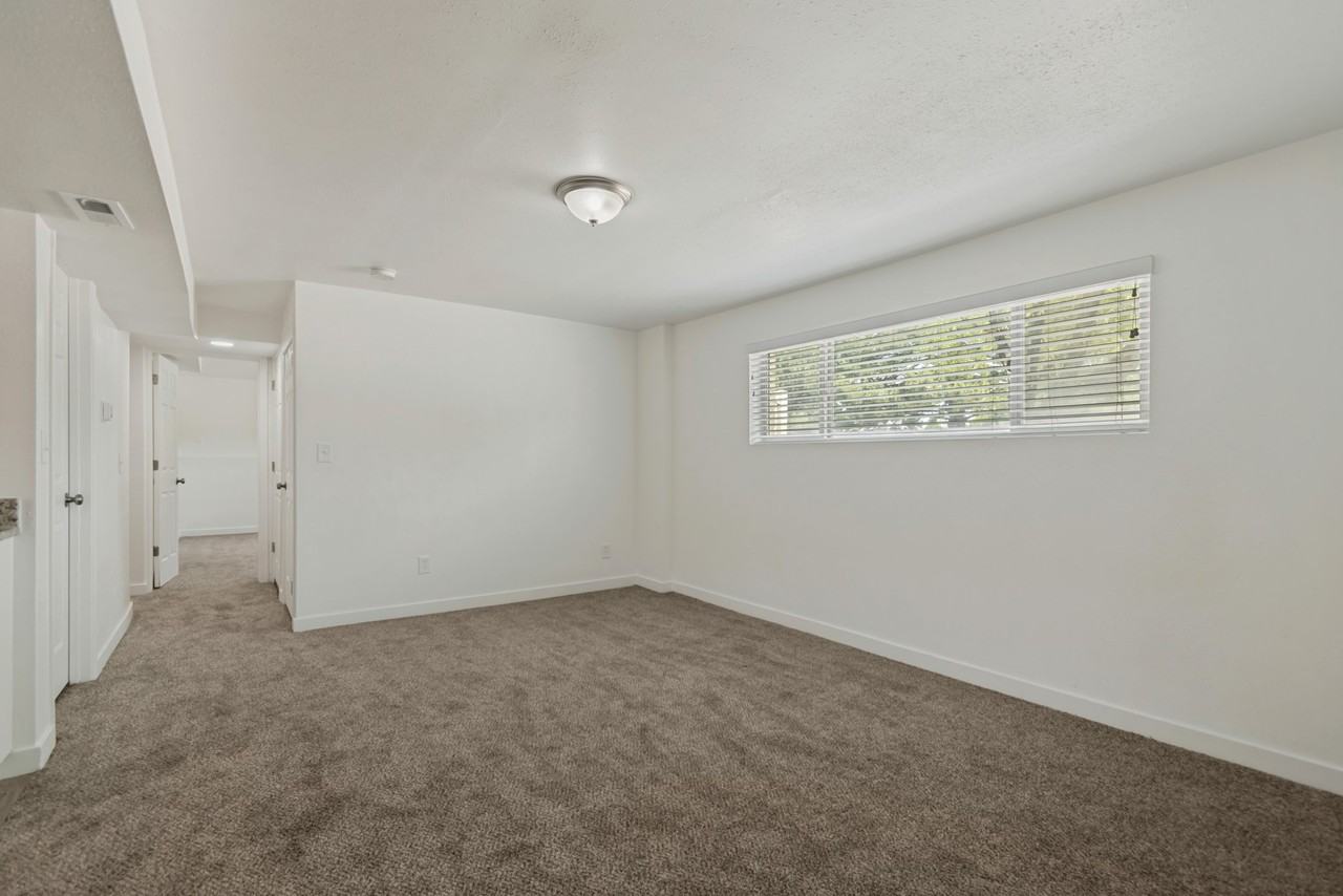 5128 Sw - Photo 7 of 19