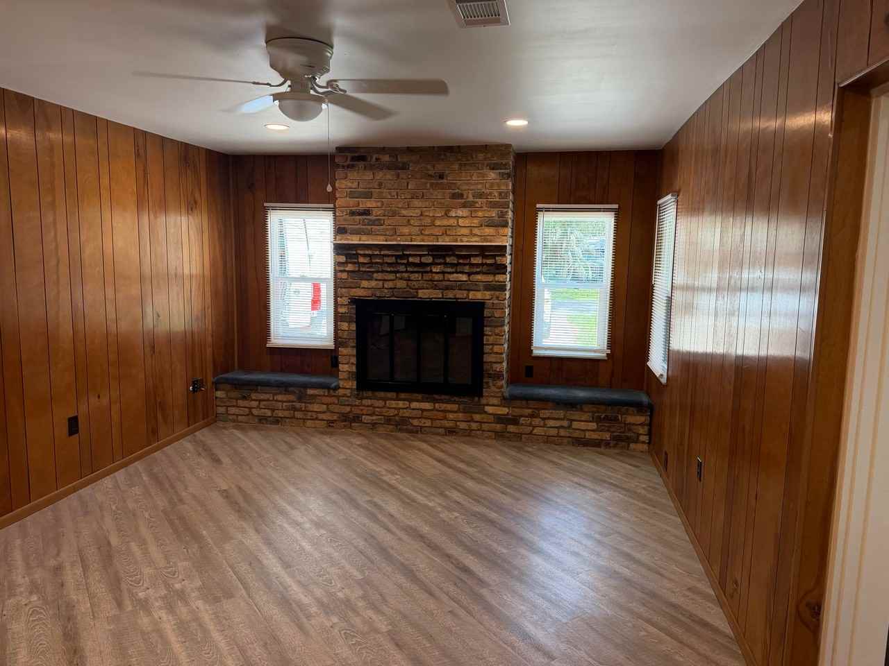 2513 Winona Ave - Photo 6 of 14