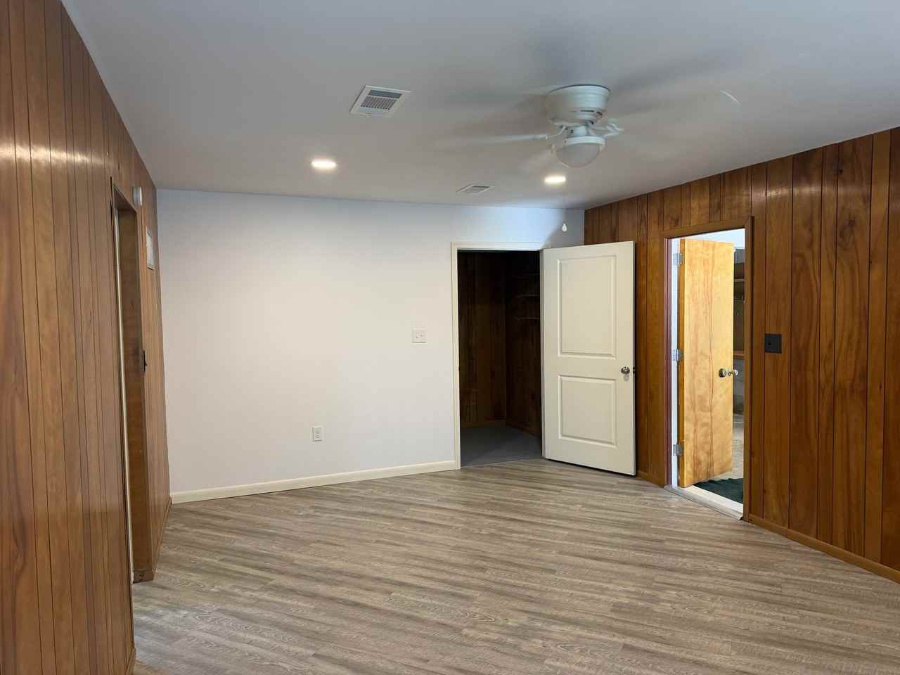2513 Winona Ave - Photo 7 of 14