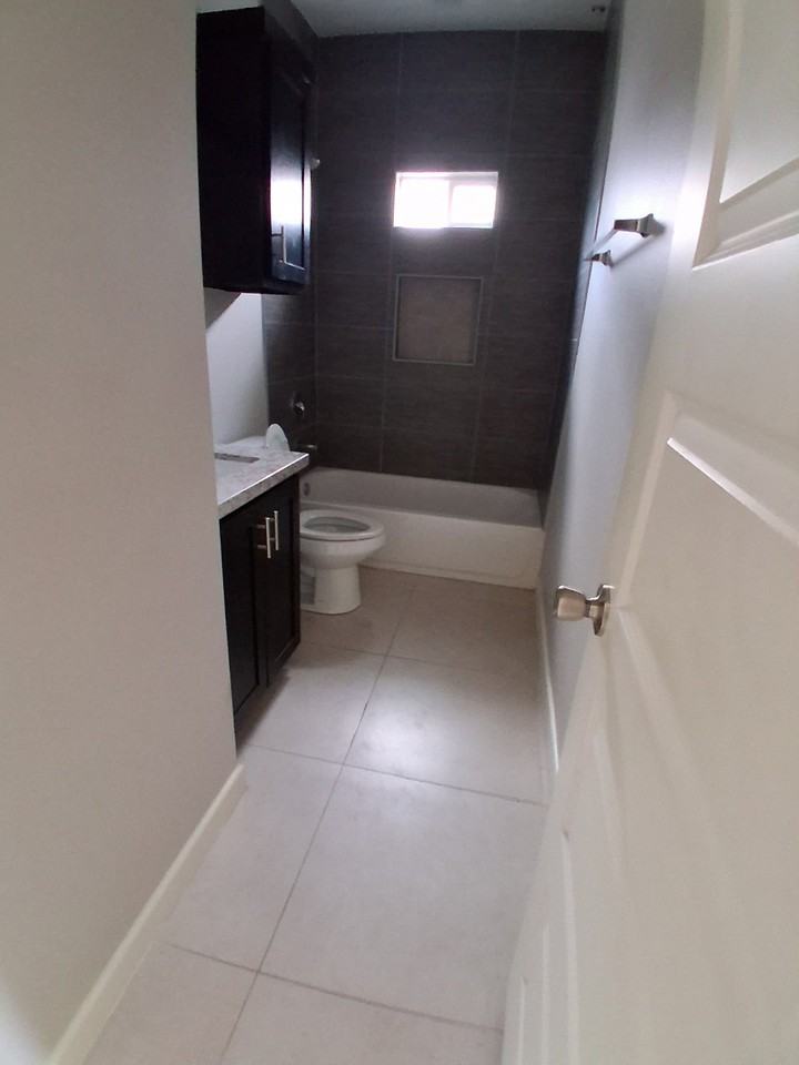 6907 N 59th Ln #3 - Photo 3 of 4