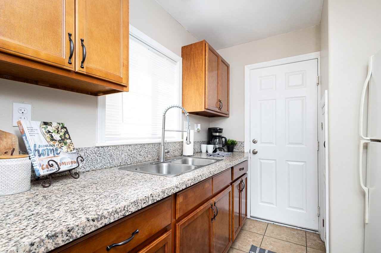 1911 El Monte Ave #3 - Photo 4 of 18