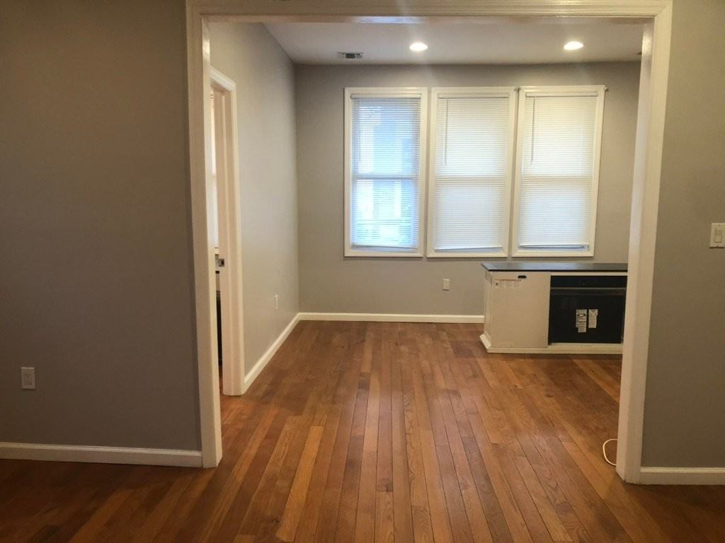 849 Chancellor Ave #2 - Photo 2 of 8