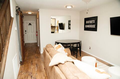 604 White Mountain Dr #504 - Photo 4 of 17