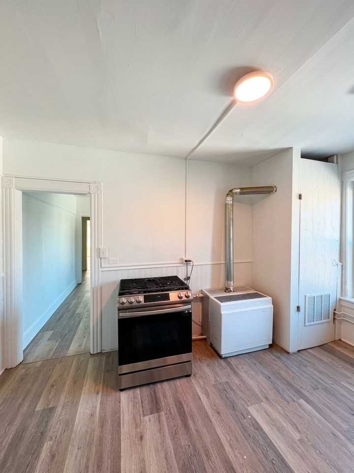 13 Academy St #3 - Photo 4 of 16