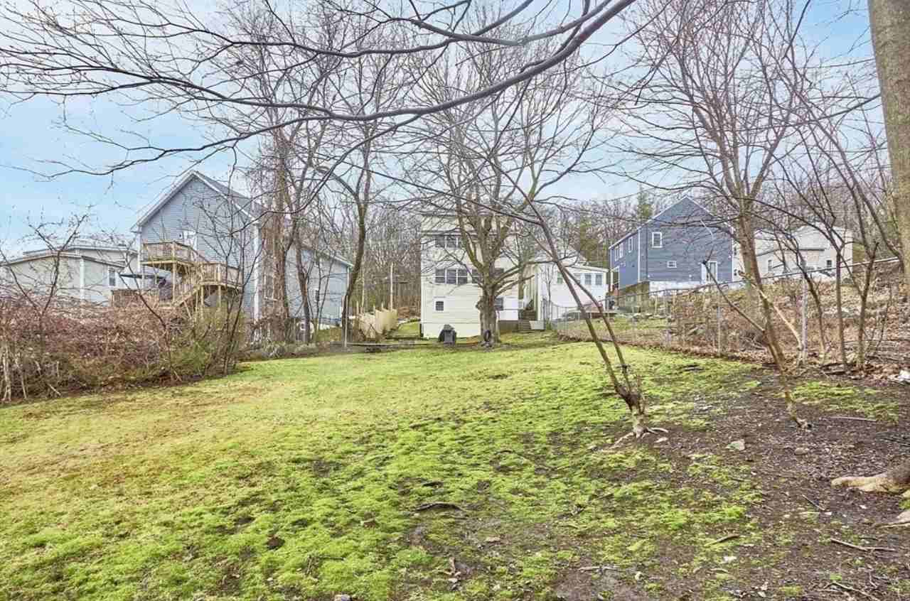 67 Beech St #2 - Photo 3 of 4