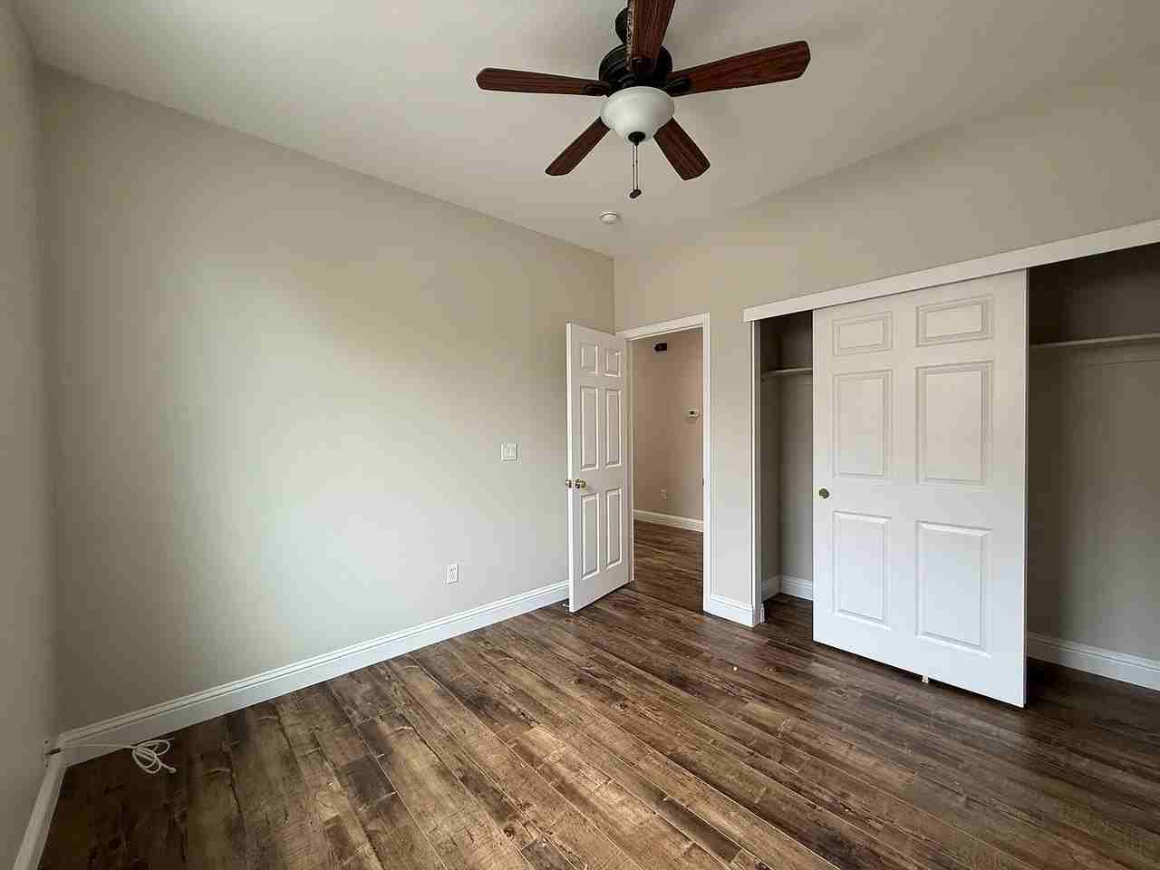 4081 Aragon Way - Photo 6 of 9