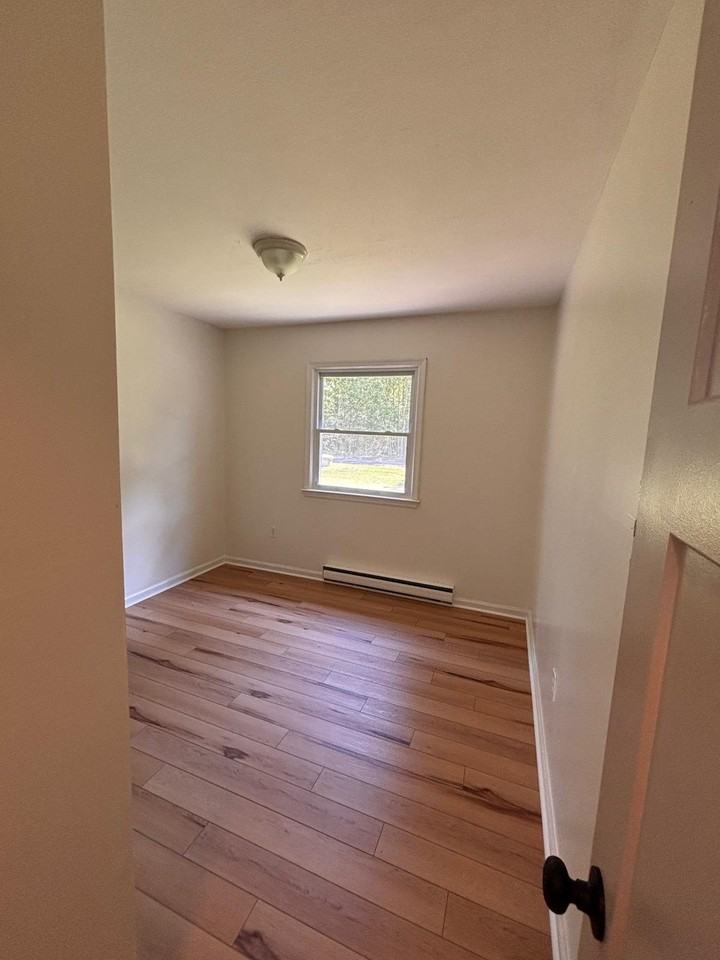 3765 Longview Dr - Photo 7 of 8