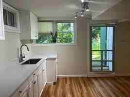featured image of 425 Butternut Ct