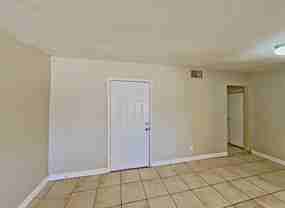 2743 N Greenfield Rd - Photo 1 of 1