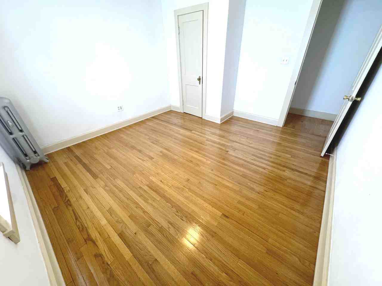 26 Pen Argyl St - Photo 6 of 9