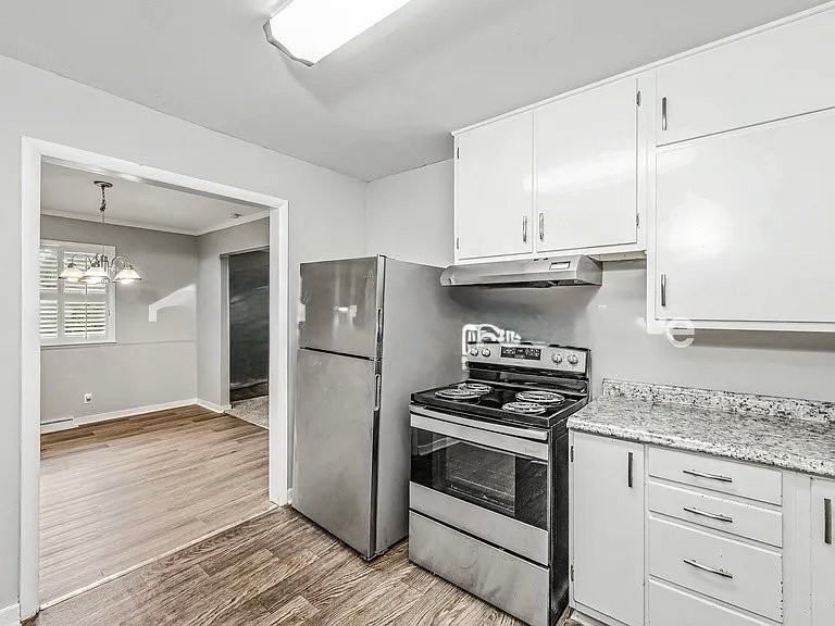 1139 Bowman Rd - Photo 5 of 9
