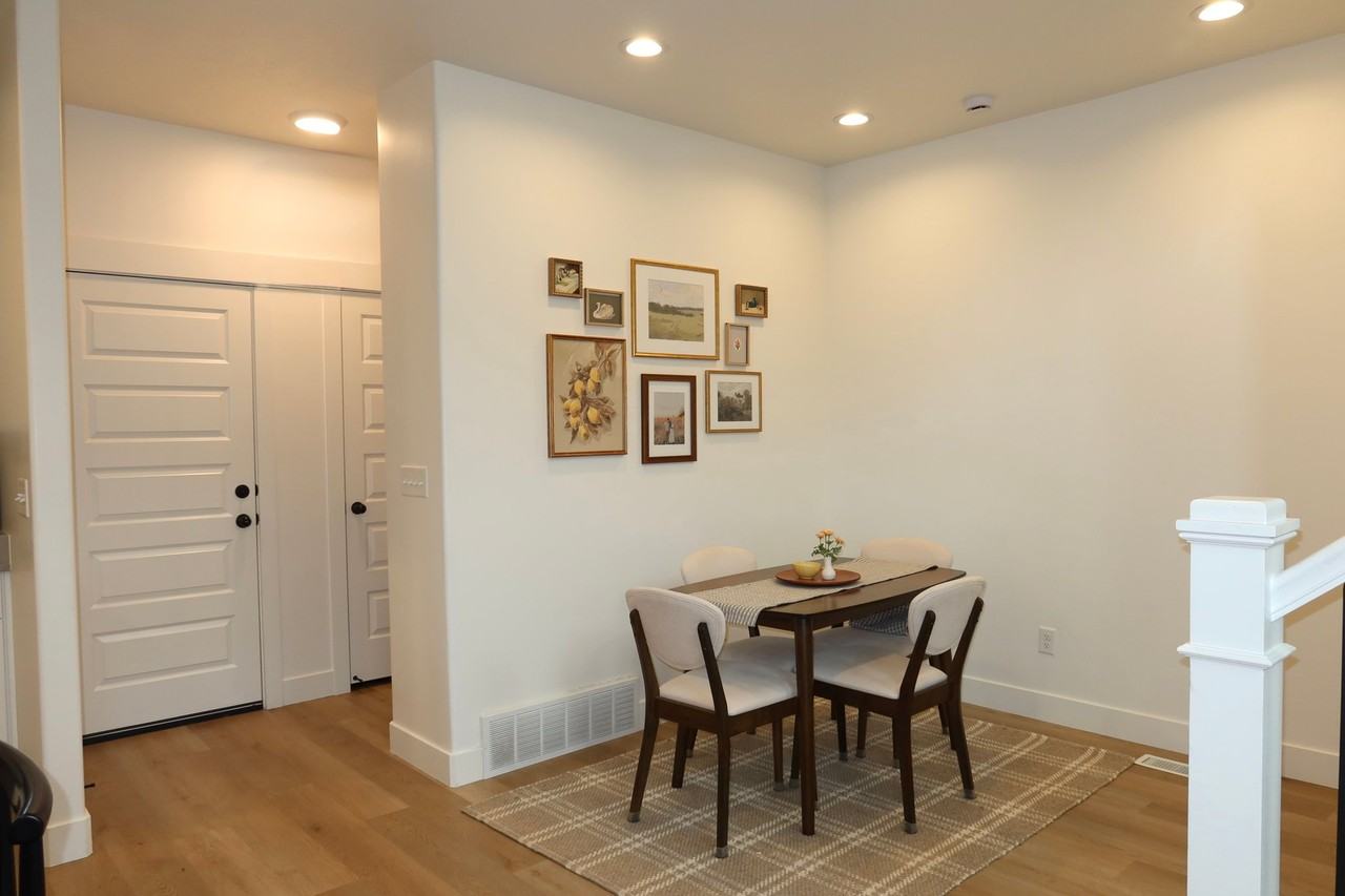 4038 Wn - Photo 4 of 20