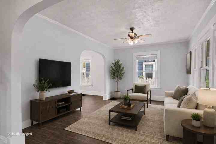 715 Curtis St Ne - Photo 6 of 19