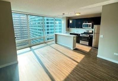 344 E Grand Ave - Photo 5 of 13