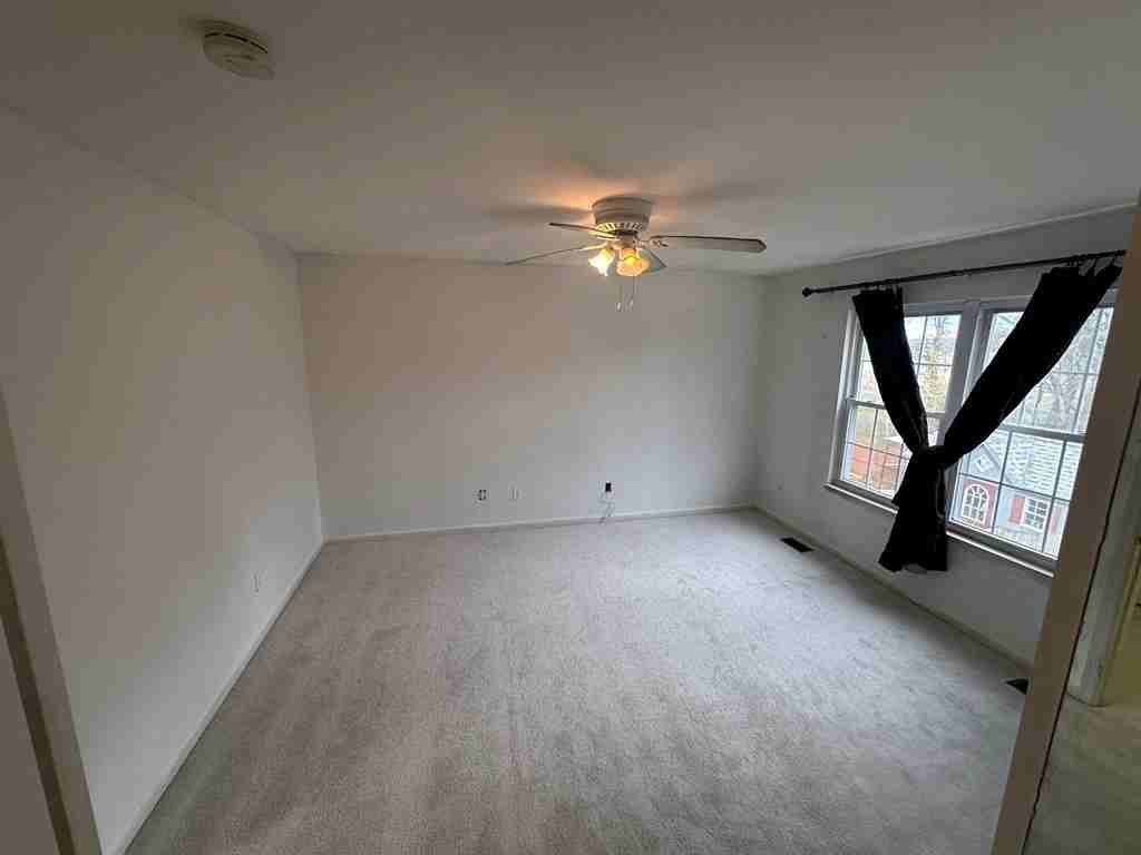 10159 Forest Hill Cir - Photo 6 of 7