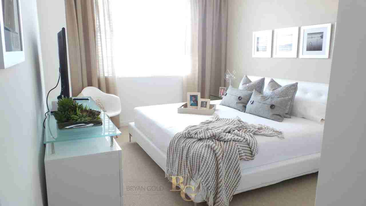 350 Southwest 1st Avenue - Photo 2 of 20