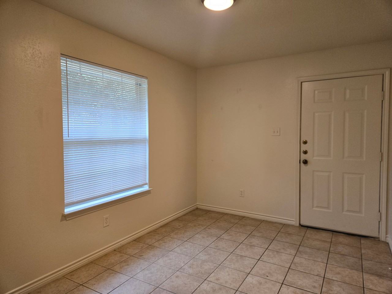 3710 Oldenburg Ln #3710 - Photo 3 of 12