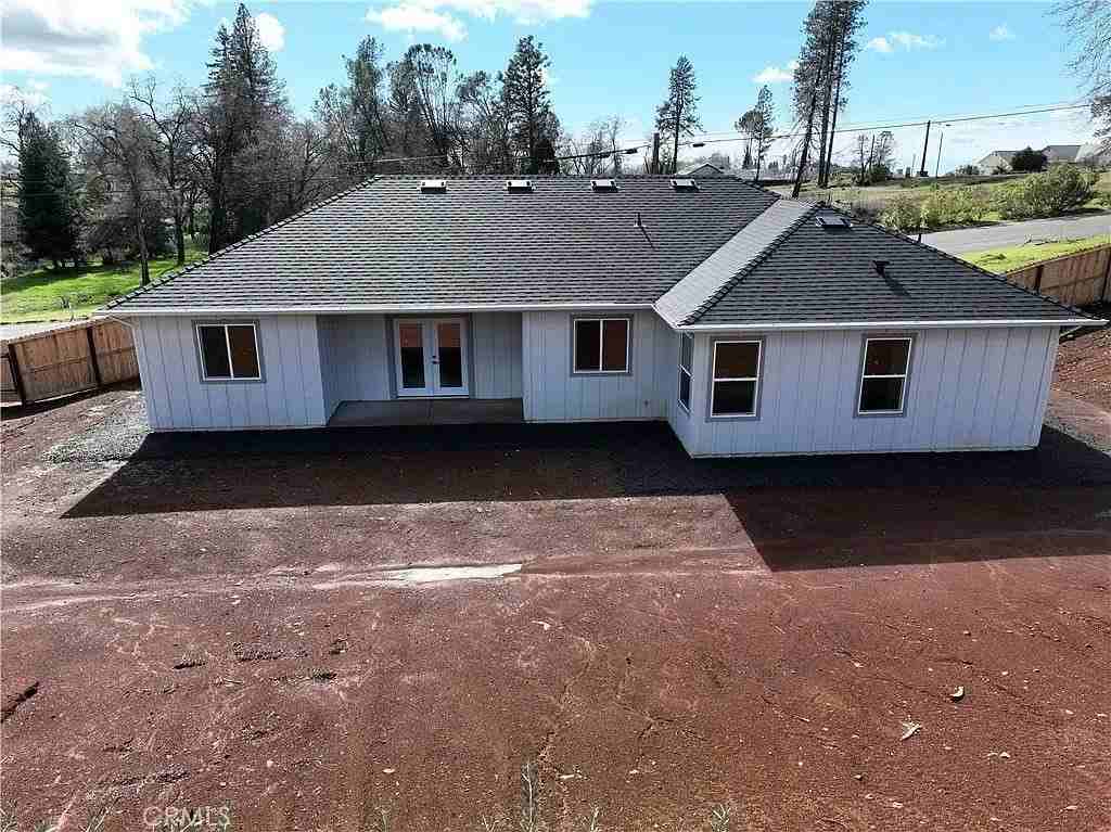 5980 Crestmoor Dr - Photo 2 of 20