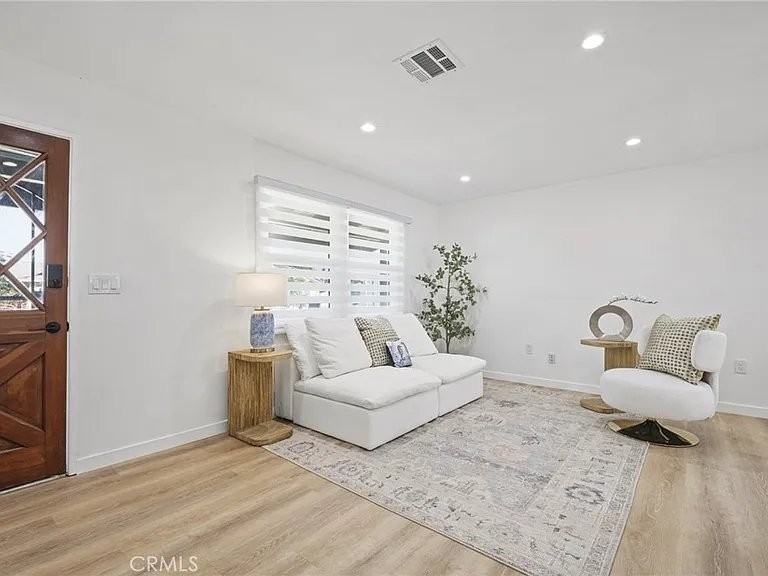 12572 Barbara Ave - Photo 2 of 19