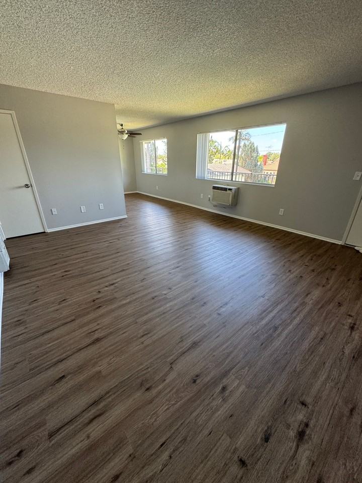 1331 W Central Ave #38 - Photo 3 of 16
