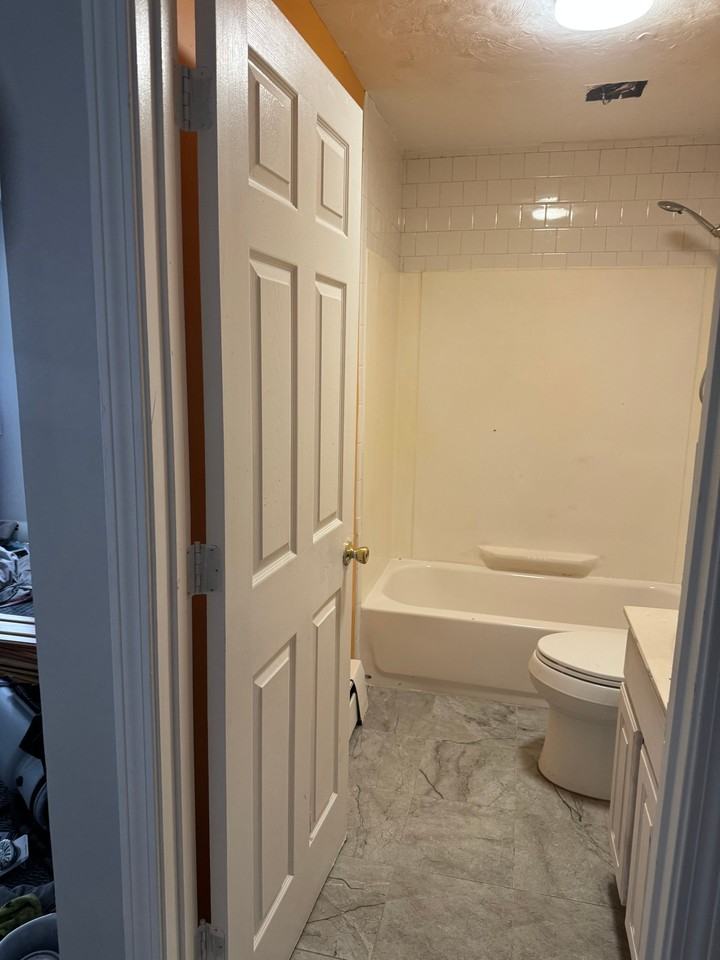 162 Branch St #REAR - Photo 2 of 8