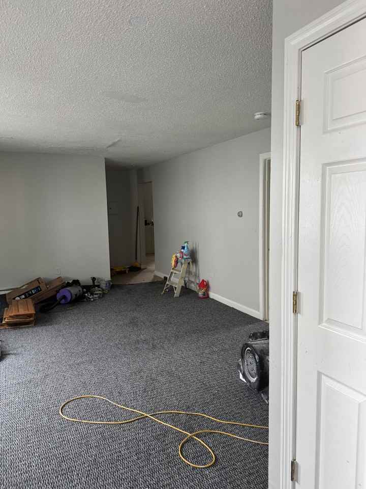 162 Branch St #REAR - Photo 7 of 8