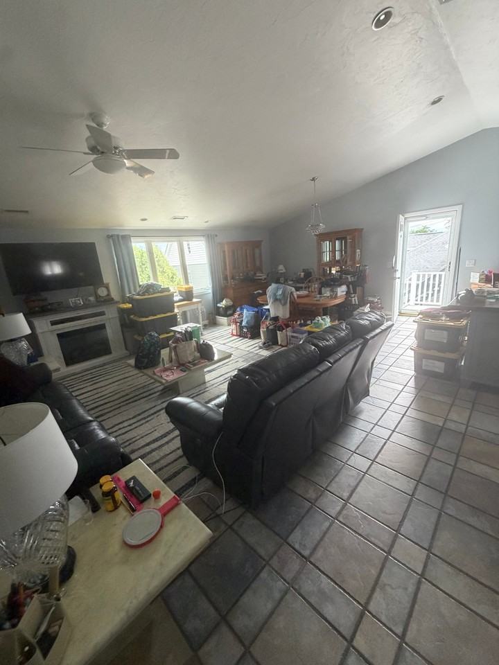 923 Westboylston St #2 - Photo 5 of 10