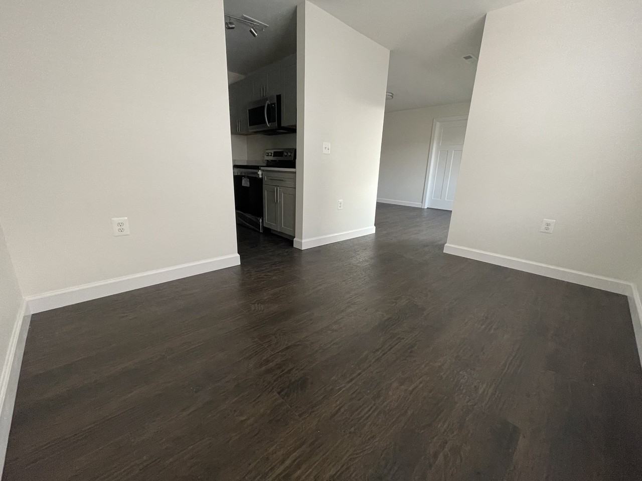 6425 Richmond Hwy #303 - Photo 6 of 15