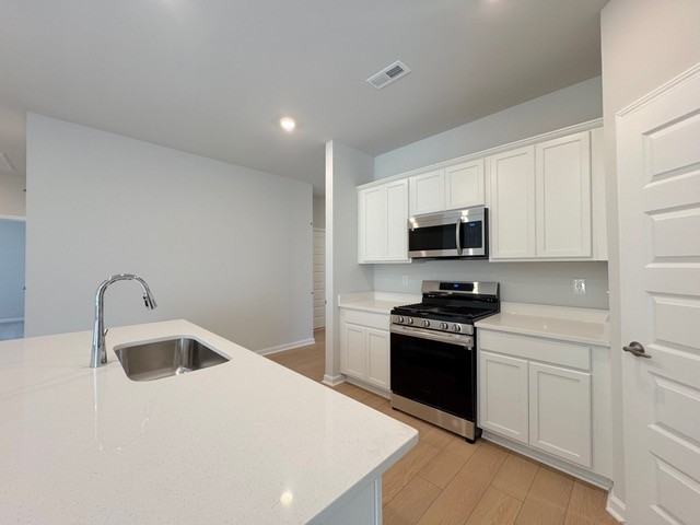 14995 Greenleaf Dr - Photo 7 of 25